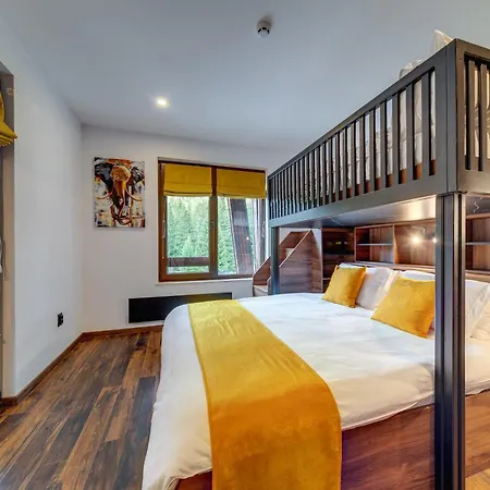 Away From 538 Apartment *