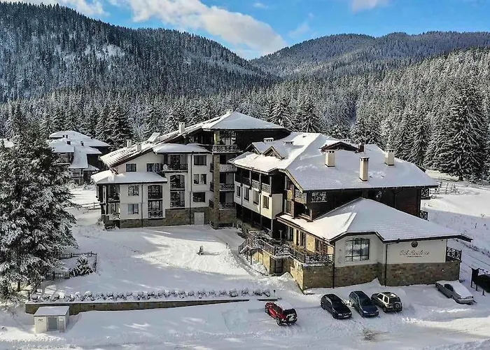 Away From 538 Apartment *